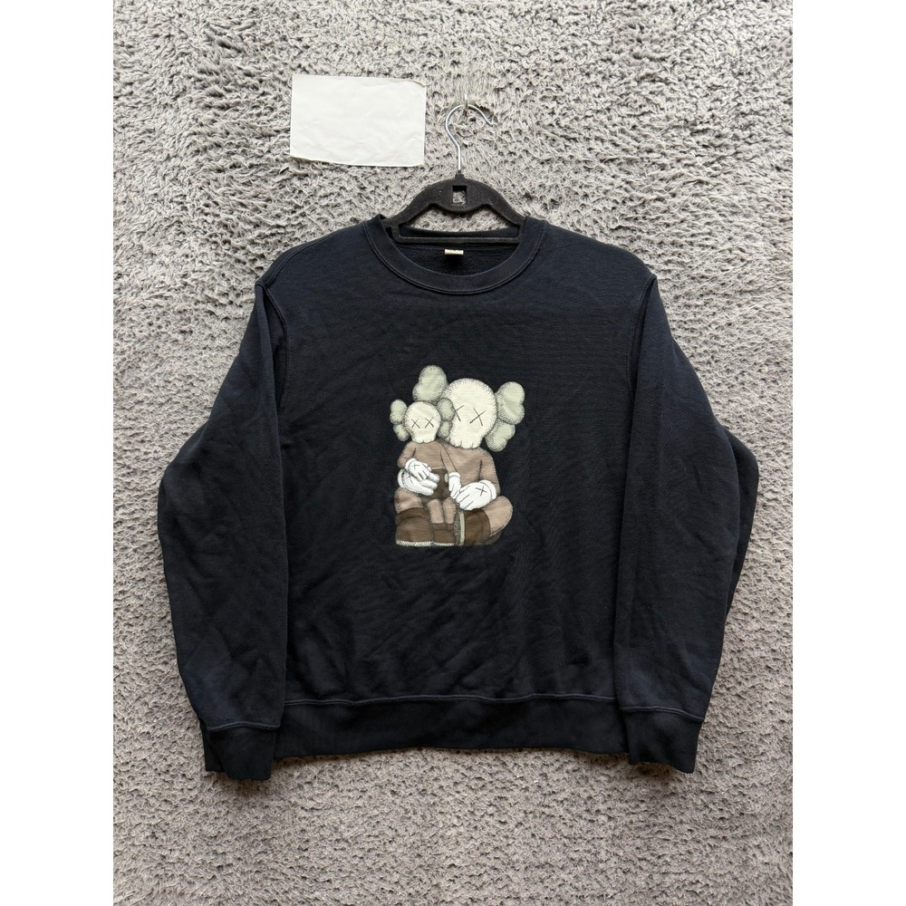 Kaws x Uniqlo UT Companion Graphic Longsleeve Sweatshirt Black Youth Size 13